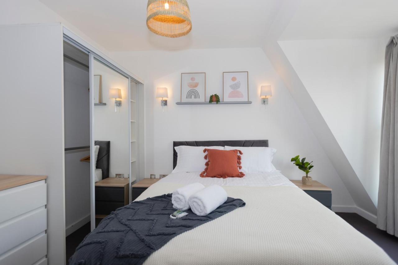 Stunning 3 Bedroom Penthouse With Terrace And Lift ロンドン エクステリア 写真